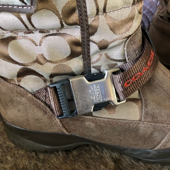 Coach boots 👢 - Picture 3 of 7